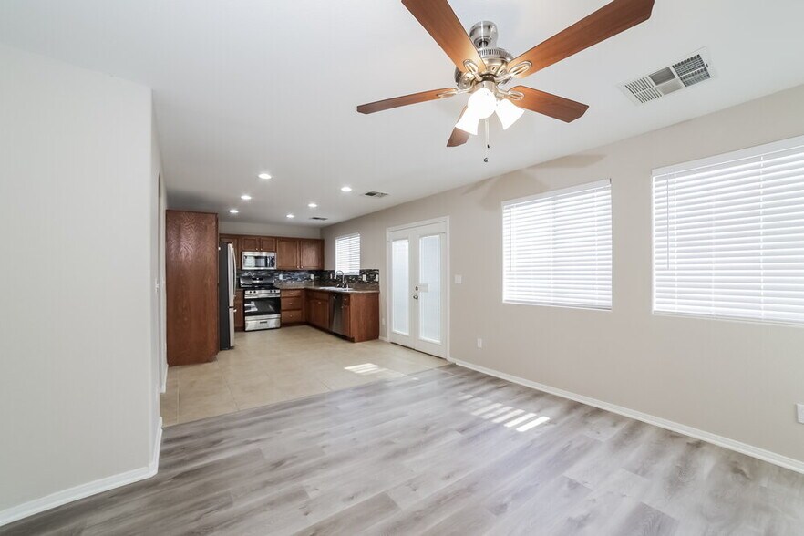 Building Photo - 8436 Walker Gardens Pl