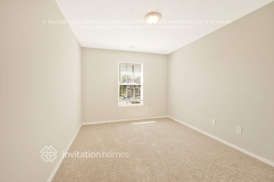 Building Photo - 2888 Creekbend Dr