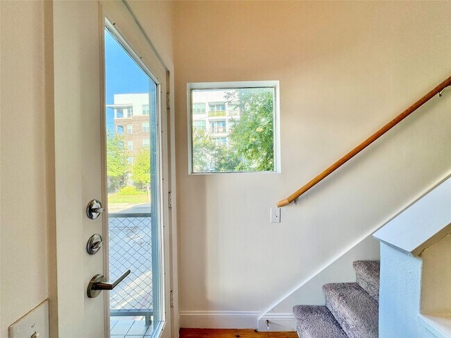 Building Photo - 4214 Swiss Ave