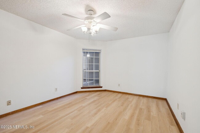 Building Photo - 1138 Fromage Cir W