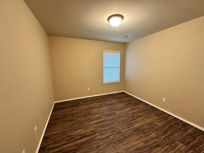 Building Photo - 3 Bed, 2 Bath Home for Rent in Piedmont