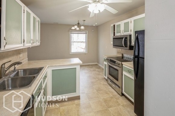 Building Photo - NOW AVAILABLE! 157 Tallow Wood Dr, Clifton...