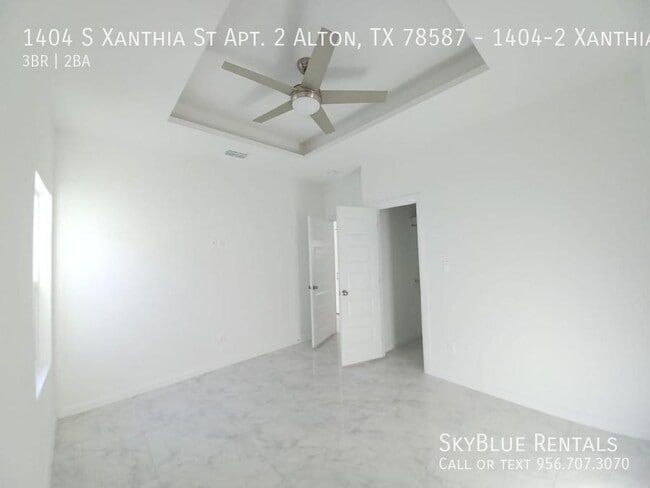 Building Photo - 1404 S Xanthia St