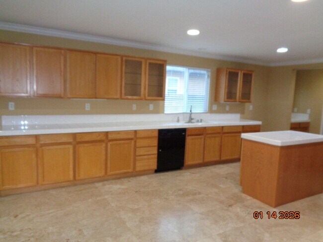 Building Photo - Large West Lancaster 2 Story Built in 2004 with 3638 sq. ft.