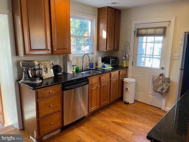 Building Photo - 1524 Knox Rd