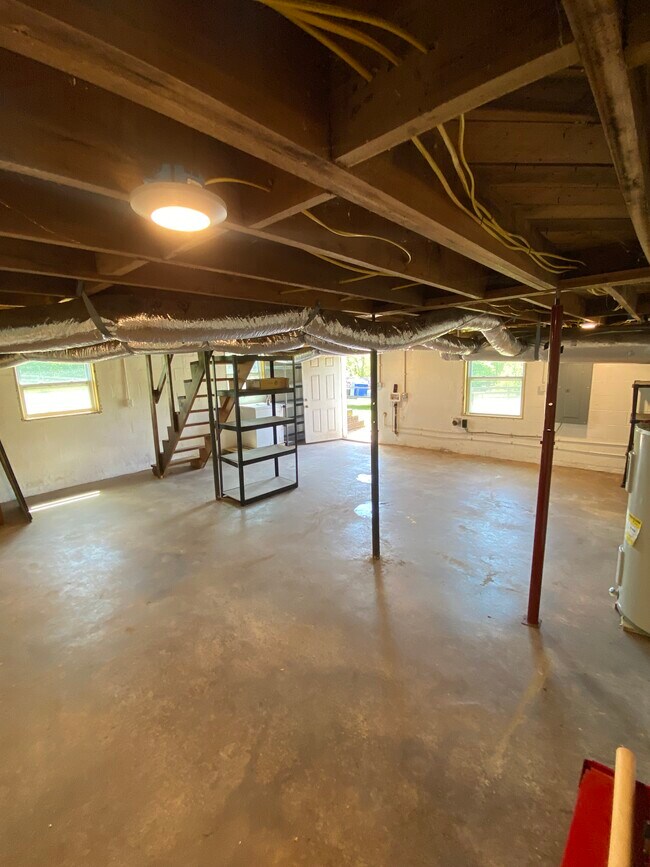 Building Photo - 940 County Road 624