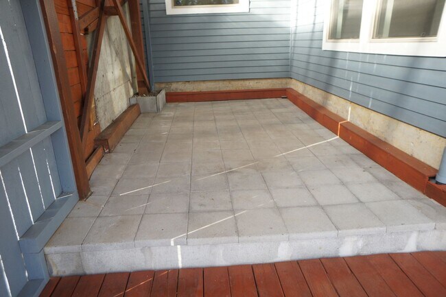 Building Photo - Exquisite NW Portland 4 bedroom with panoramic views