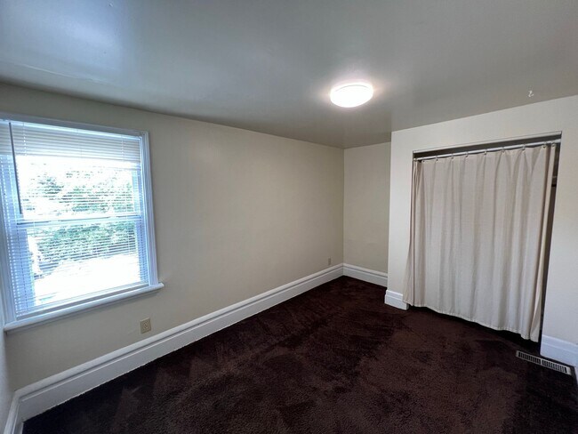 Building Photo - 1843-1847 N. 4th St.