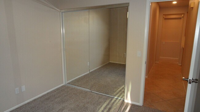 Building Photo - Single Story 4 BR 2.5 BA  Home On Cul-de-sac With 3 Car Attached Garage