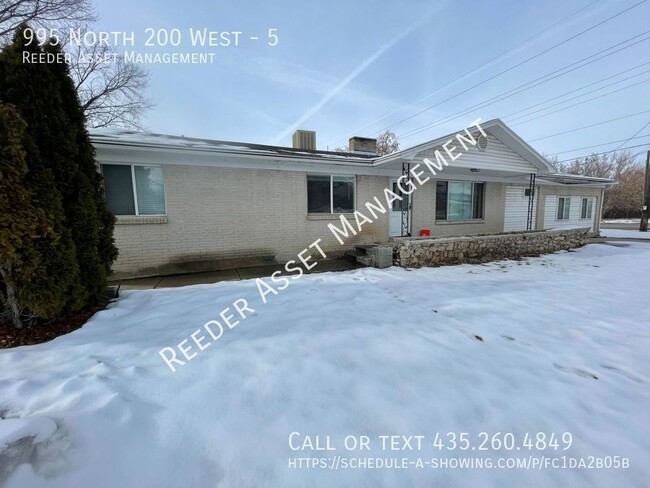 Building Photo - 995 N 200 W