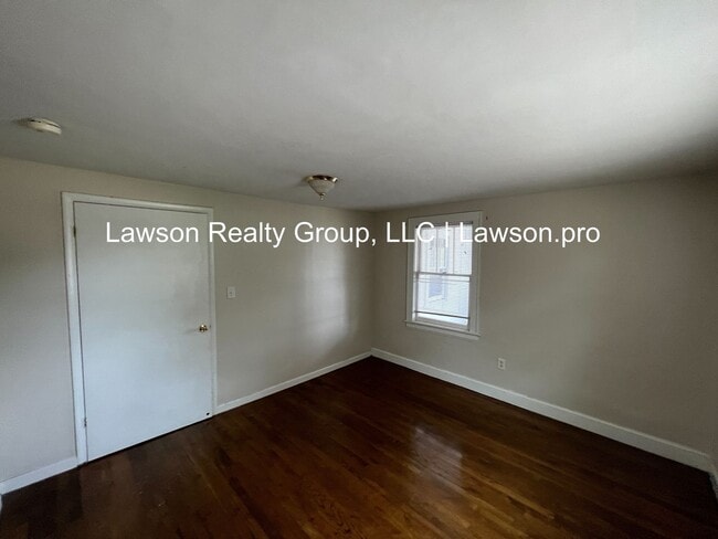 Building Photo - Fauquier 1022-1024