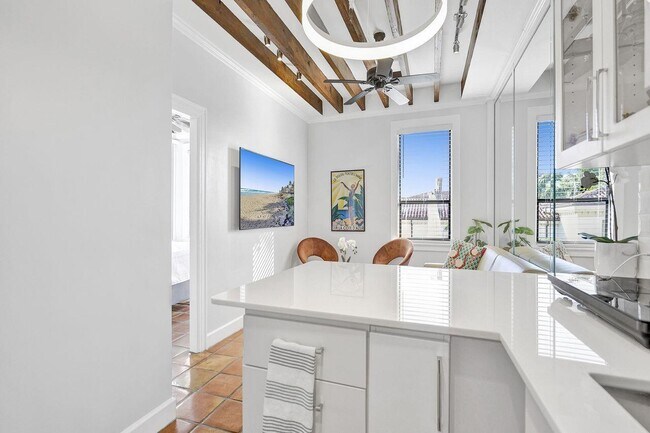 Building Photo - 235 Sunrise Ave