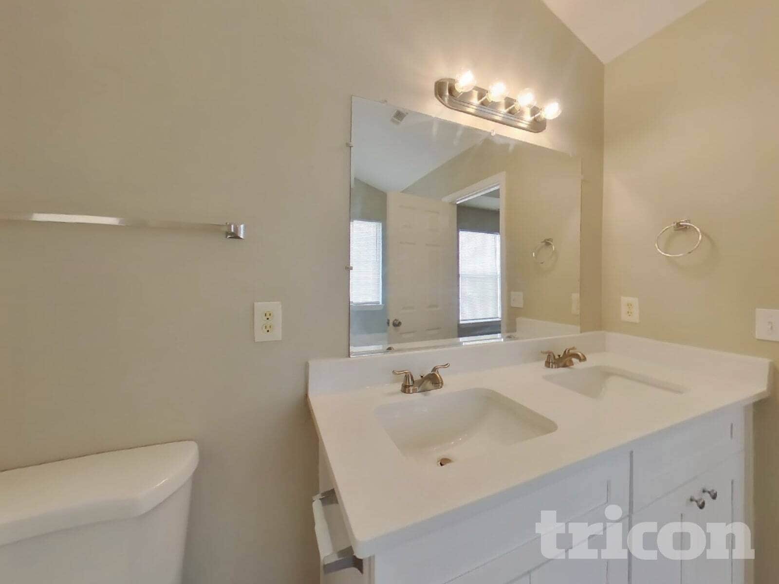 Building Photo - 11728 Spring Lake Way