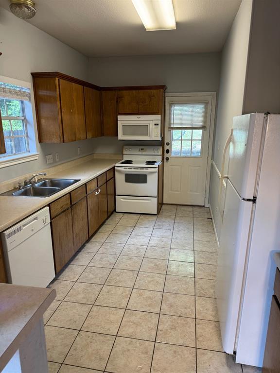 Building Photo - 303 Rawhide Loop