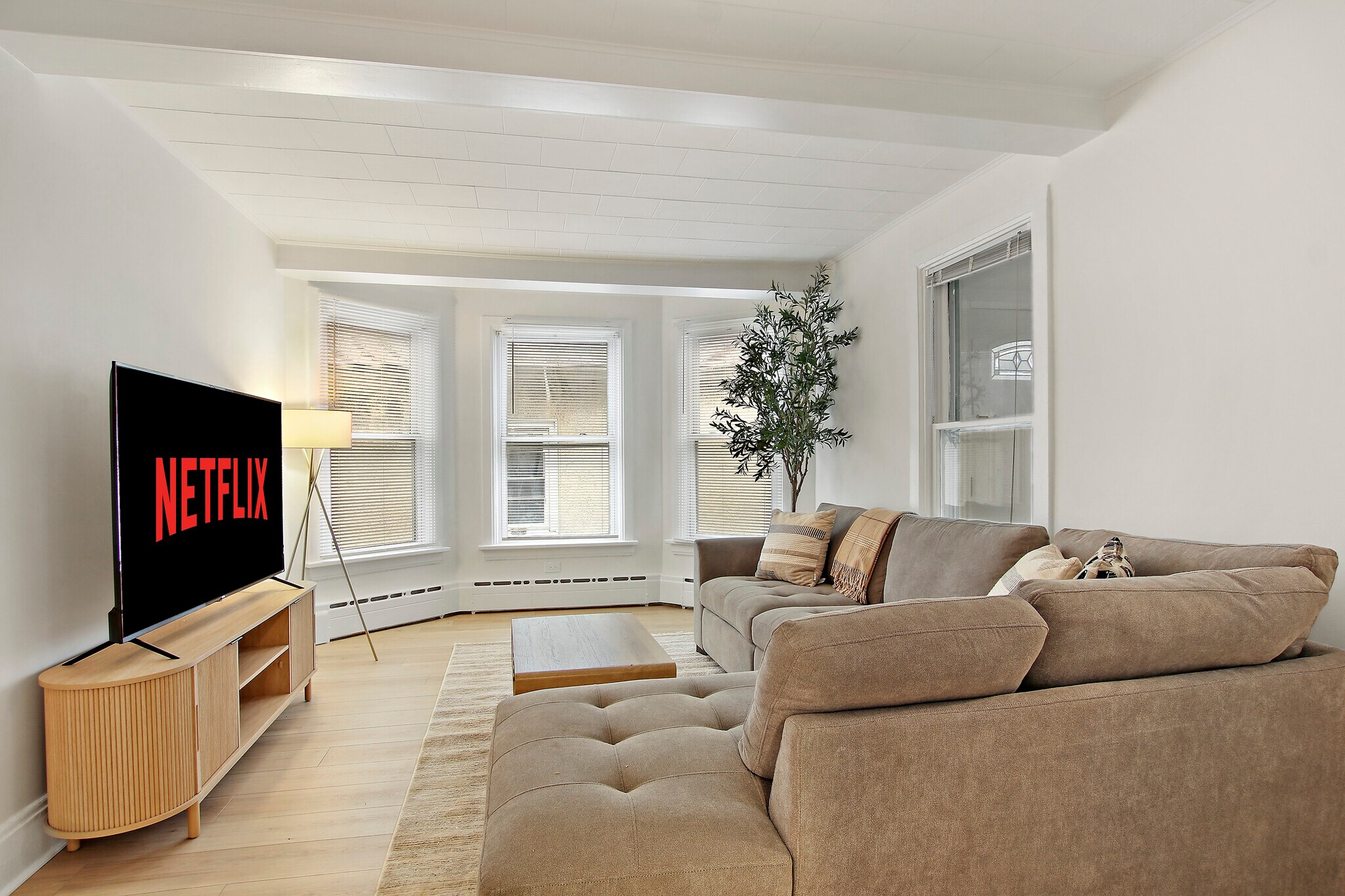 Building Photo - 1516 Lee St