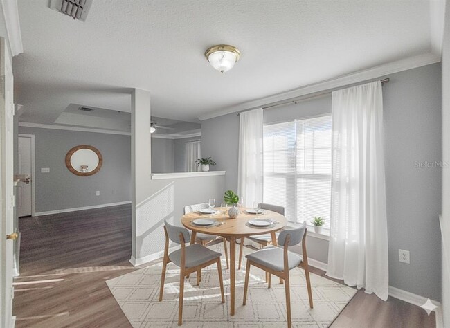 Building Photo - 3700 Castle Pines Ln