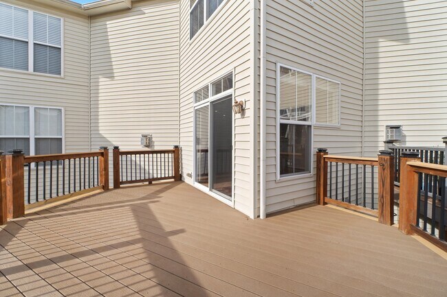 Building Photo - 23460 Twin Falls Ter