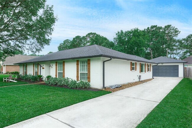 Building Photo - 3607 Hickory Hill Ln