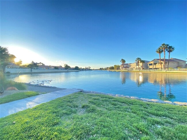 Building Photo - 8013 Coral Point Ave