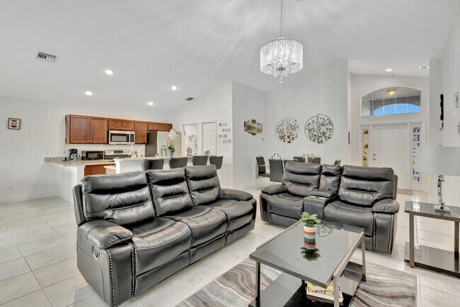 Building Photo - 9709 Starboard Dr