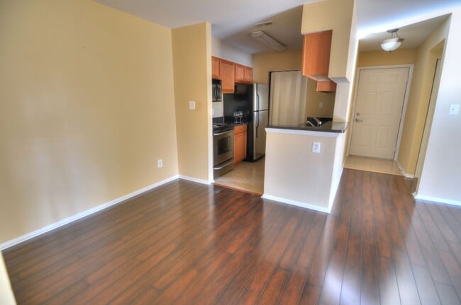 Building Photo - 1793 Jonathan Way