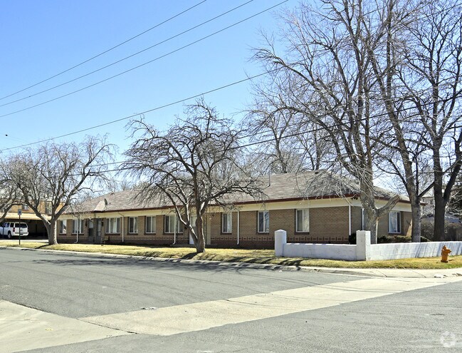 Building Photo - 1390 Kingston St