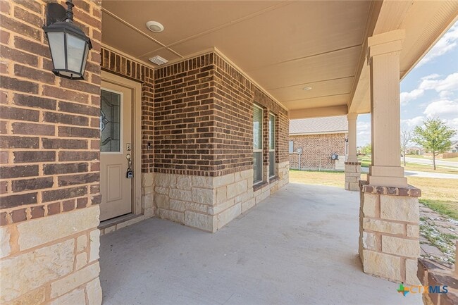 Building Photo - 1316 Lucca St
