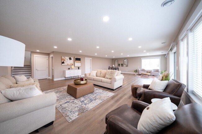 Building Photo - 26391 Preserve Dr