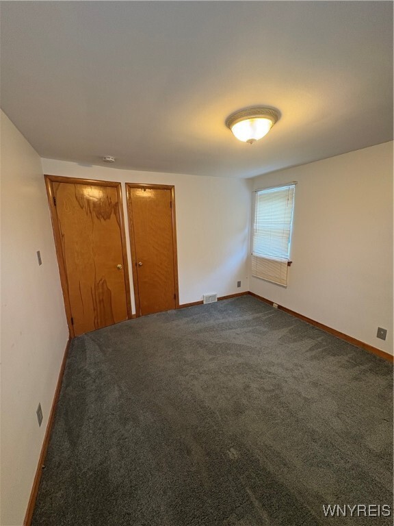 Building Photo - 49 Youngs Rd