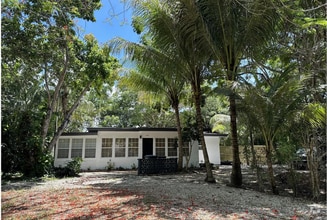 Building Photo - 5959 SW 59th St