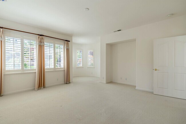 Building Photo - 1260 Ustilago Dr