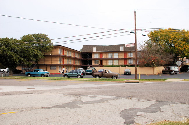 Building Photo - Crescent Ridge Apartments