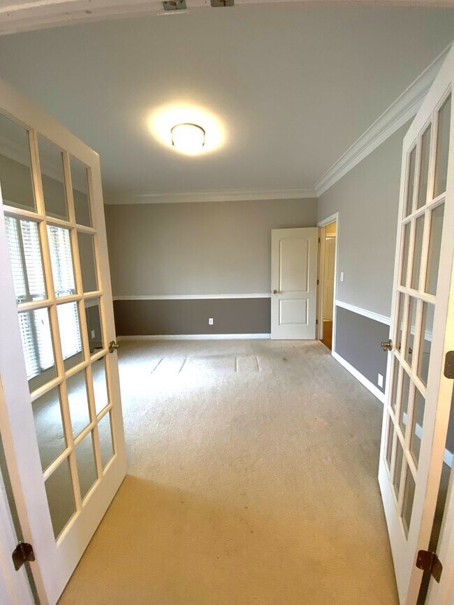 Building Photo - Palomar Home                  20260709