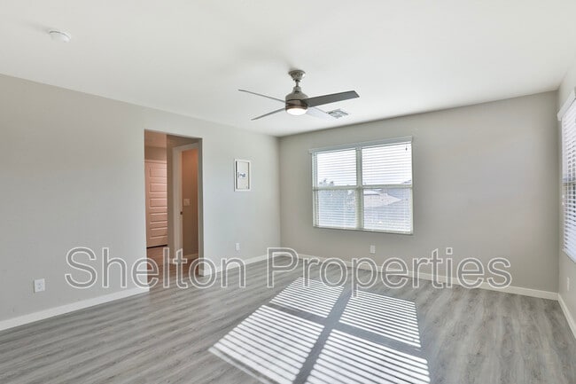 Building Photo - 18787 W Yucatan Dr