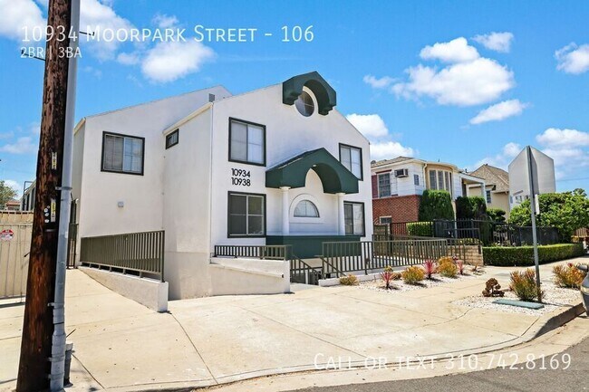 Building Photo - 10934 Moorpark St