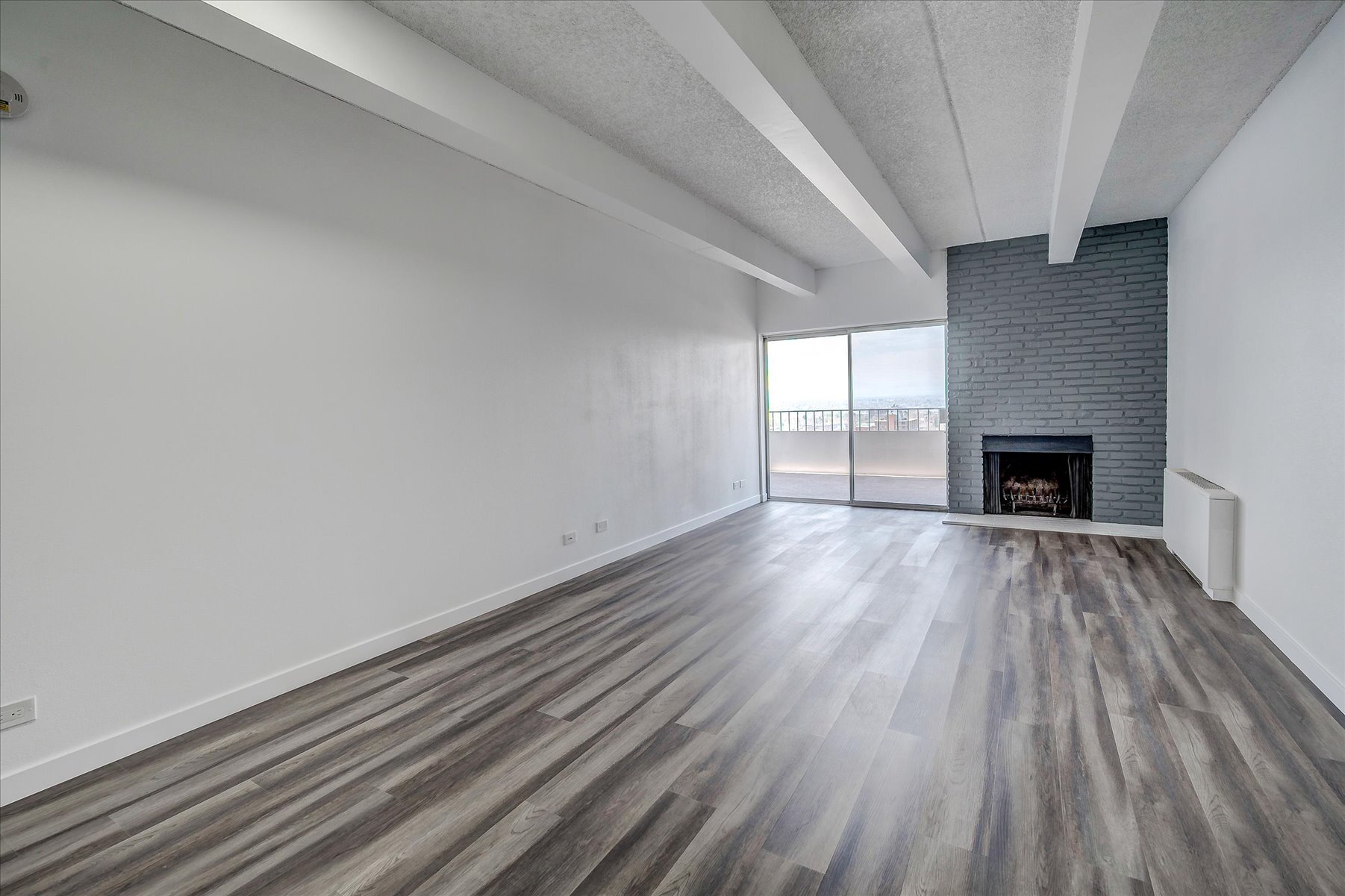Building Photo - 130 N Pearl St