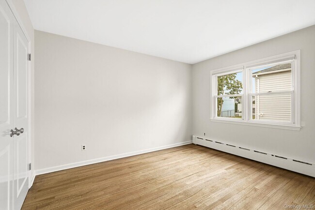 Building Photo - 222 Park Ave