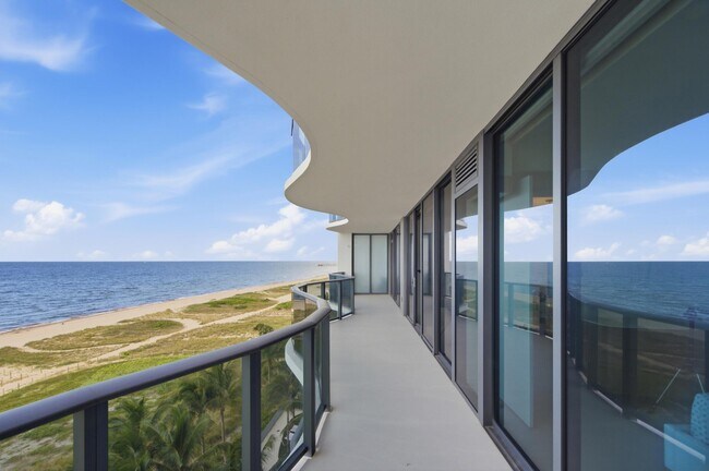 Building Photo - 900 N Ocean Blvd