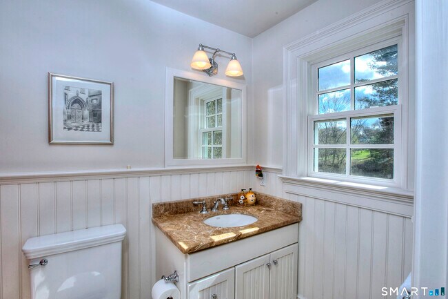 Building Photo - 37 Beaver Brk Rd