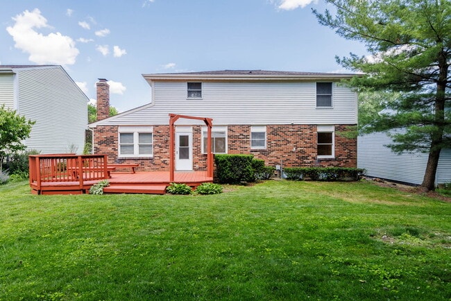 Building Photo - 8047 Simfield Rd