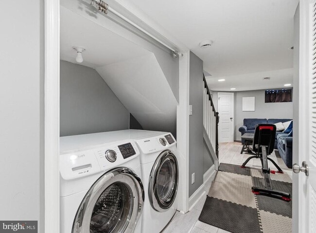 Building Photo - 1414 Richardson St