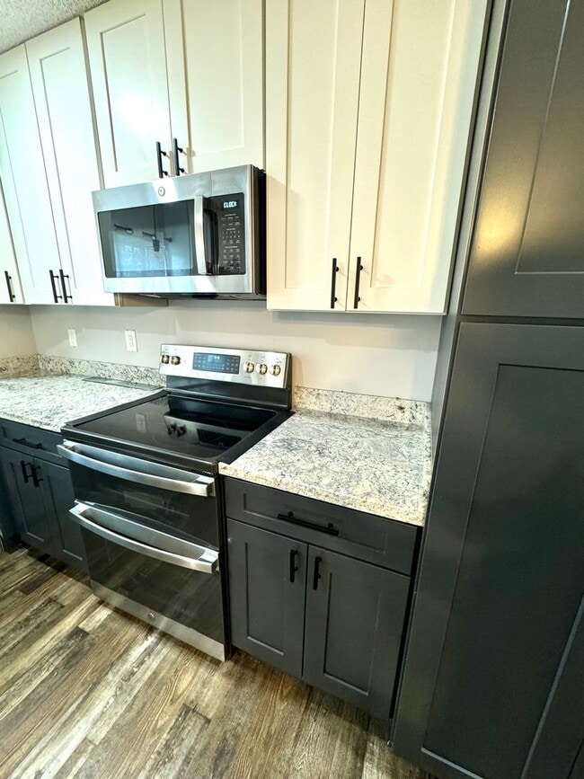 Building Photo - Beautifully Remodeled 3BD/2BA Home in Ocean Springs, MS