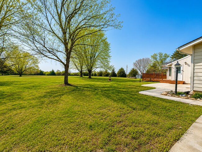 Building Photo - 6239 SW Wanamaker Rd