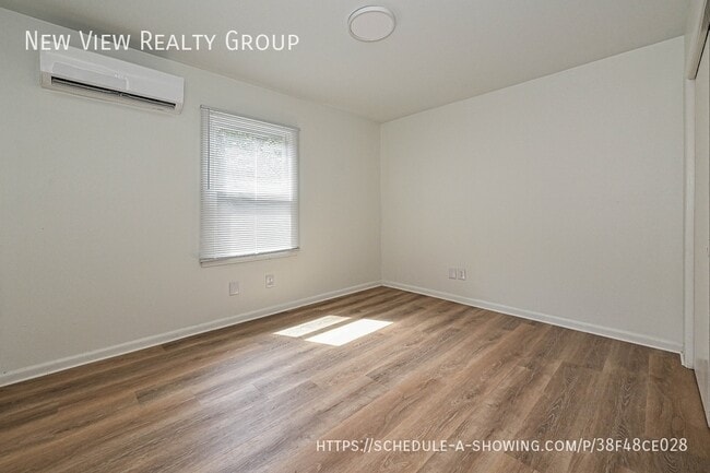 Building Photo - 260 Church St NE