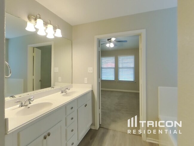 Building Photo - 1711 Coxwold Ct