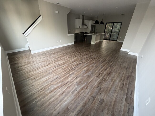 Building Photo - 357 Loeffler Ave