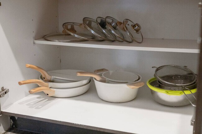 Building Photo - 8122 Midtown Blvd