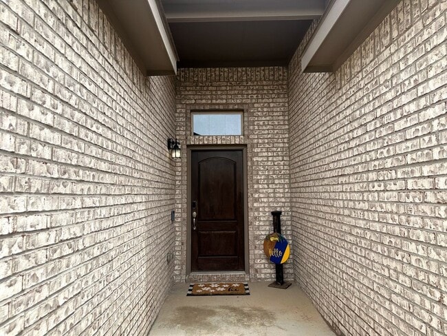 Building Photo - 7539 Orion Rd
