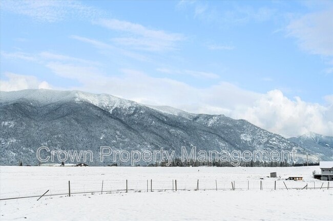Building Photo - 133 Bench Run