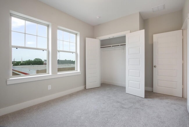 Building Photo - 12558 Malachite Wy